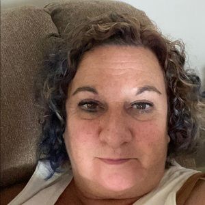 Meet your Posher, Roxanne